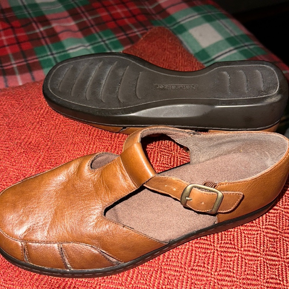 Naturalize women shoes